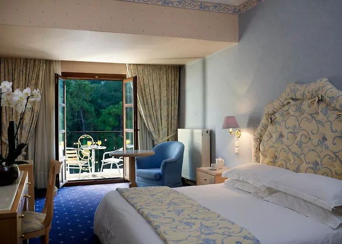 Mitsis Galini 卡梅纳维洛拉