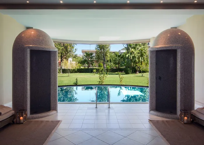 Mitsis Galini 卡梅纳维洛拉