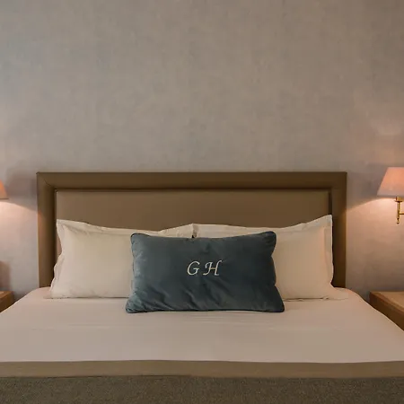 Mitsis Galini Καμένα Βούρλα