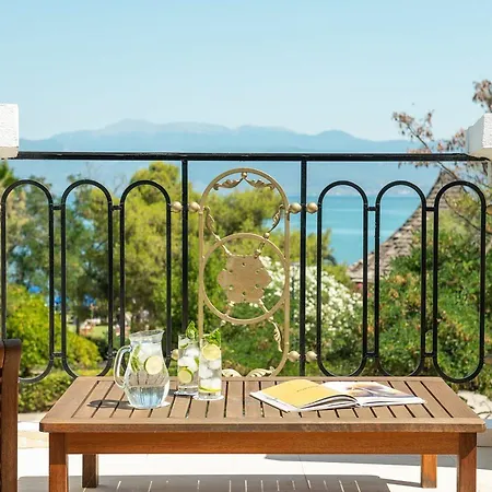 Mitsis Galini Καμένα Βούρλα