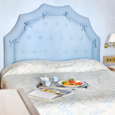 Mitsis Galini Θέρετρο