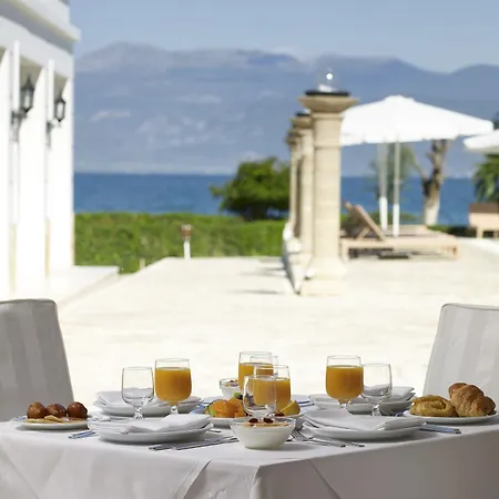 Mitsis Galini Θέρετρο